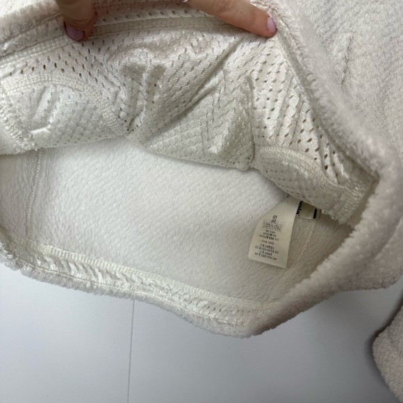 Patagonia Women's Re-Tool Snap-T Pullover in white XS - Picture 4 of 7